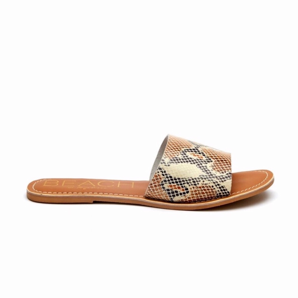 BEACH by Matisse Cabana Beach Slides White‎ Snake Print Sandals 6,7,8 and 9 $42